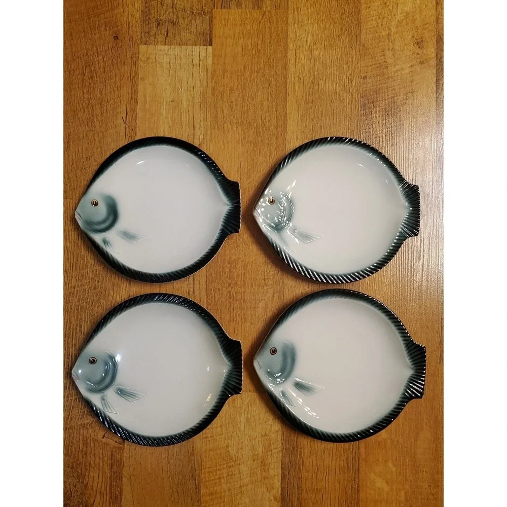 Vtg Ucagco Japan Fish Plate SET OF 4 8